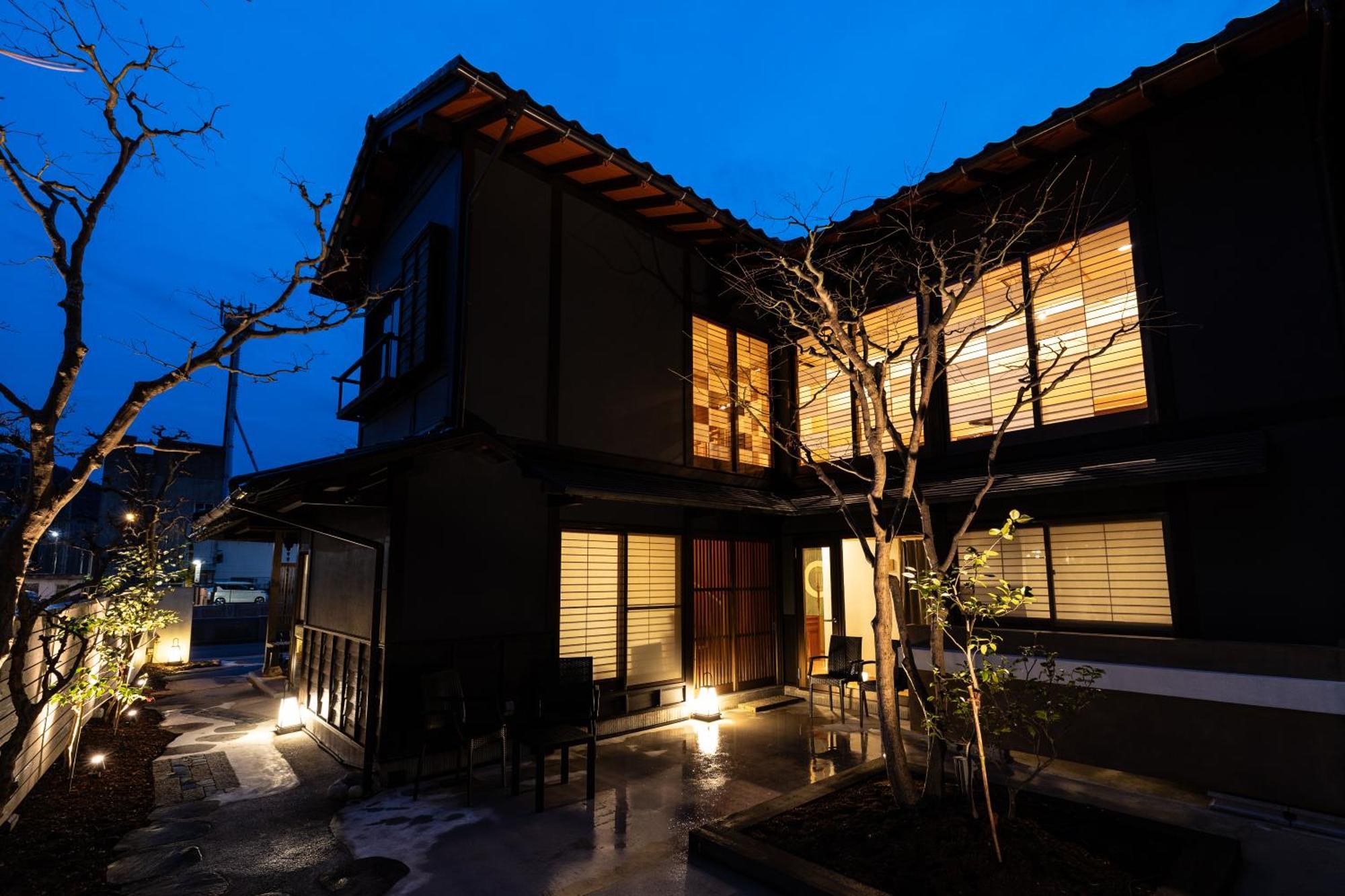 城崎温泉 Hostel Waraku โทโยคะ ภายนอก รูปภาพ